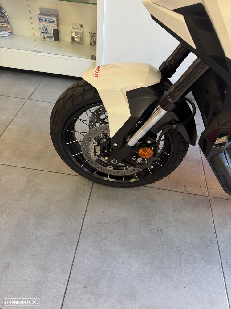 Honda X-ADV - 12