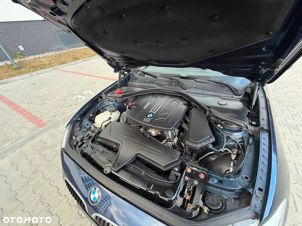 BMW Seria 1 116d Sport Line - 3
