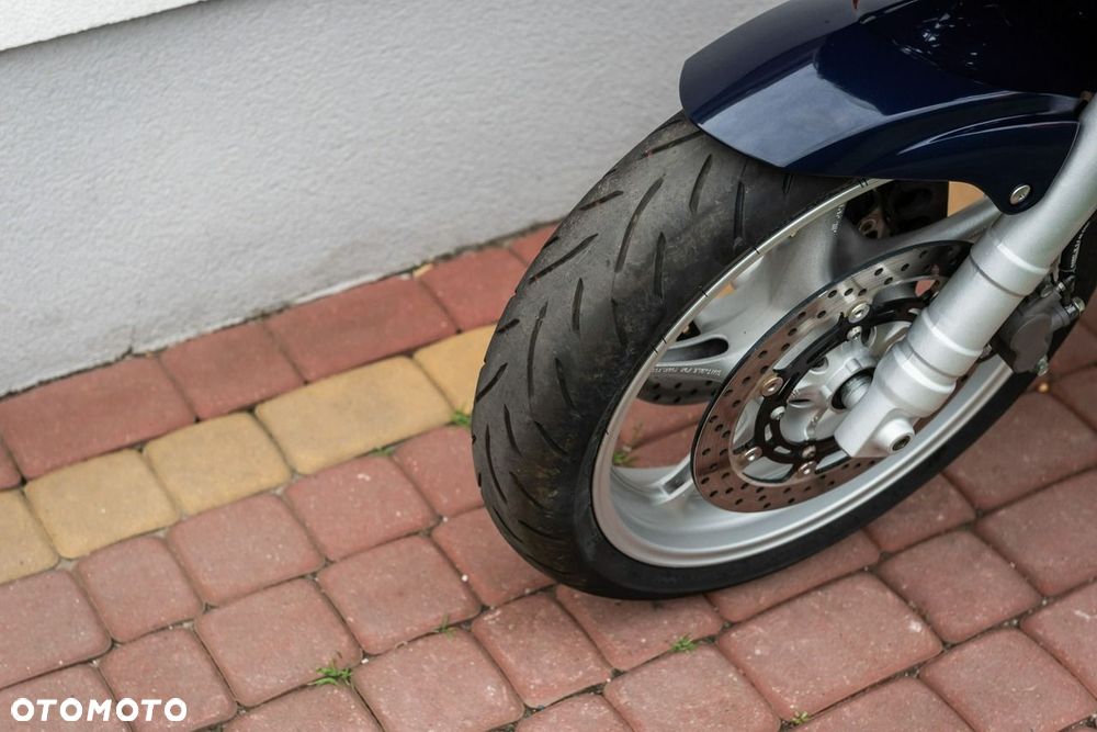Yamaha FZ - 7