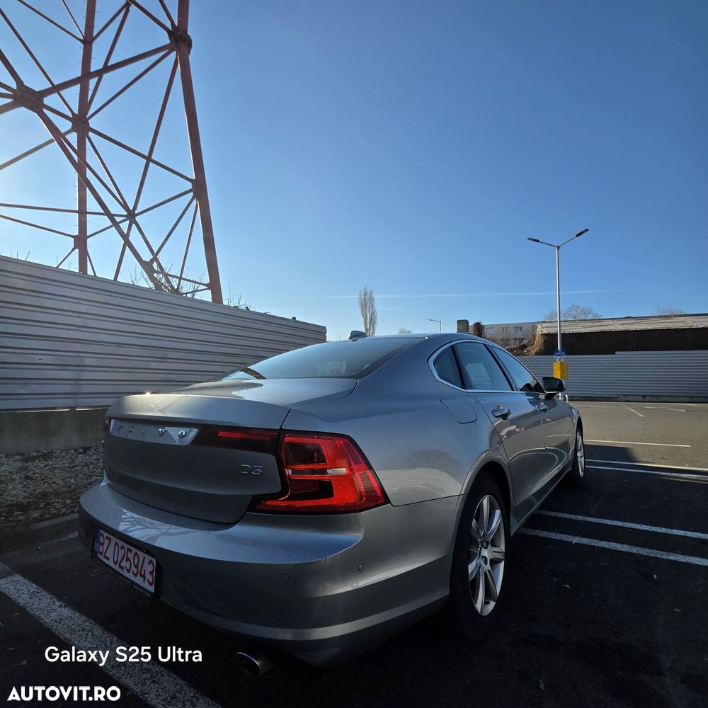 Volvo S90 D3 Geartronic Momentum Pro - 33