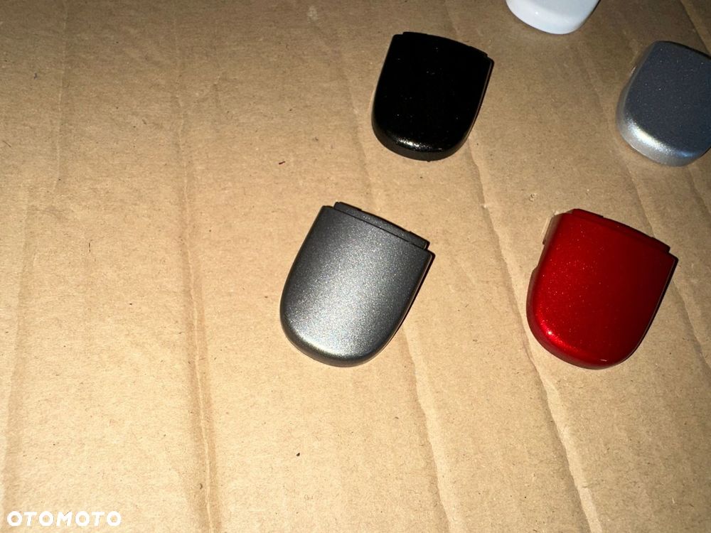Zaślepka klamki VW TIGUAN 5N1837879B RÓŻNE KOLORY - 4