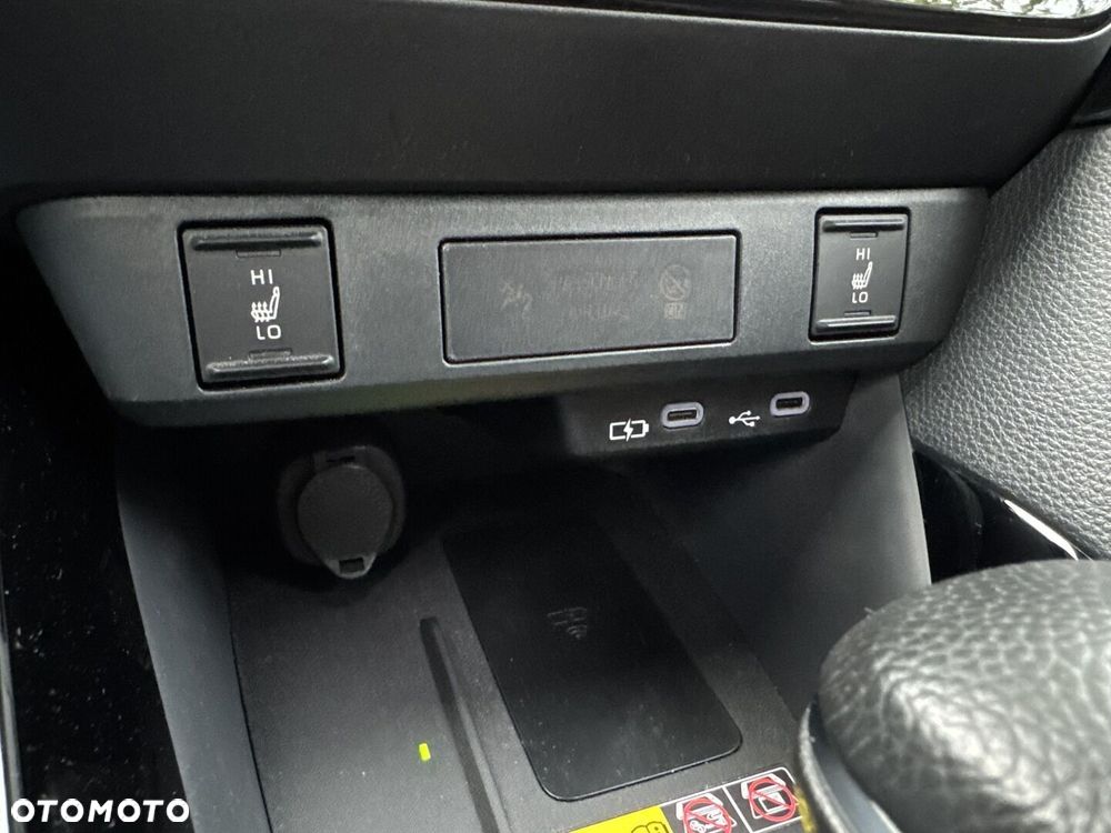 Toyota Yaris Hybrid 1.5 Style - 23