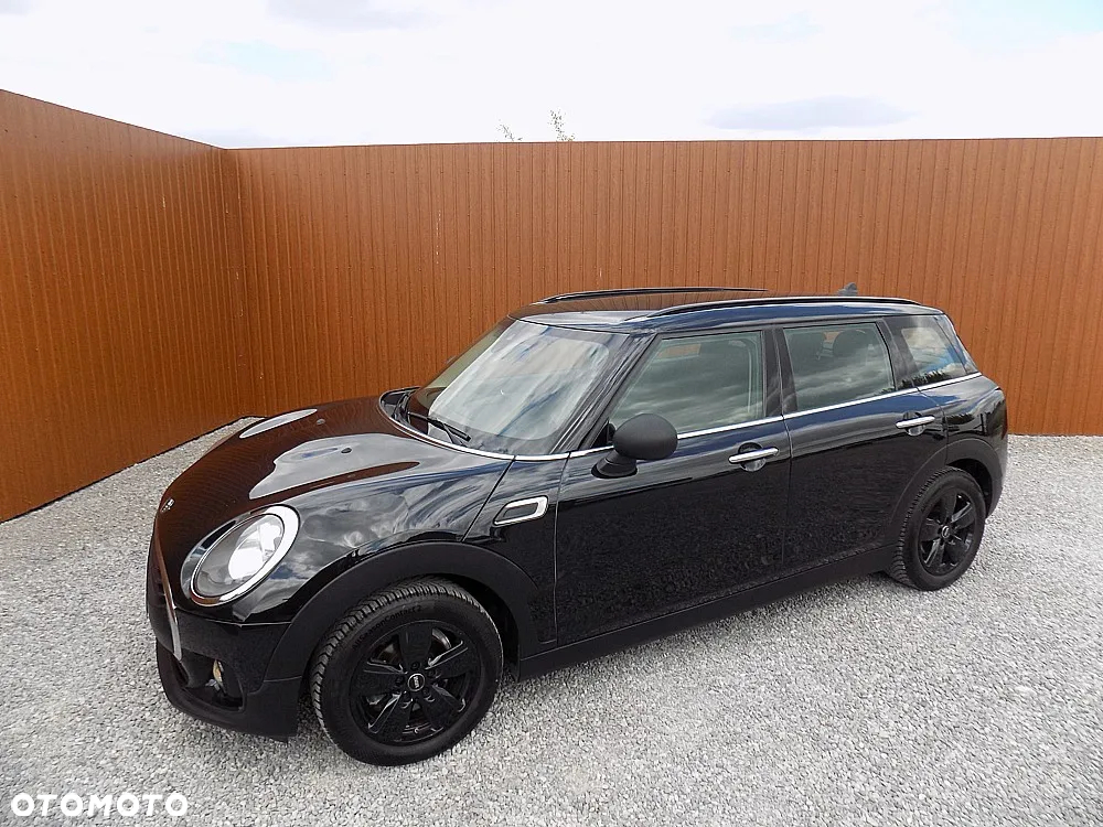MINI Clubman One D Blackyard - 29