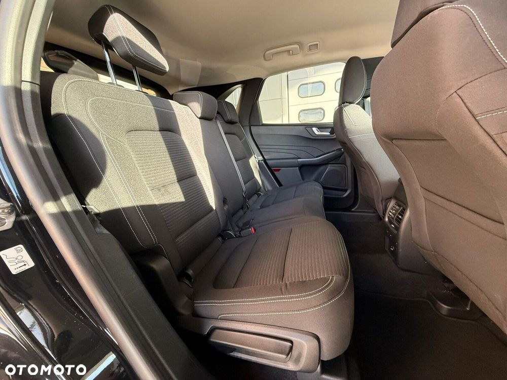 Ford Kuga - 13