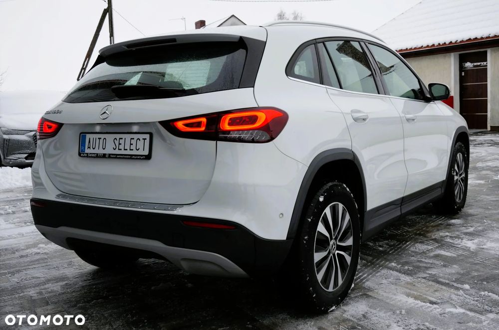 Mercedes-Benz GLA 180 d Style - 8