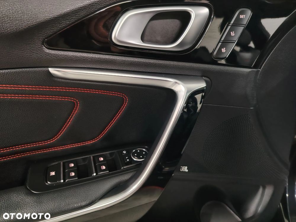 Kia ProCeed 1.6 T-GDI GT DCT - 33