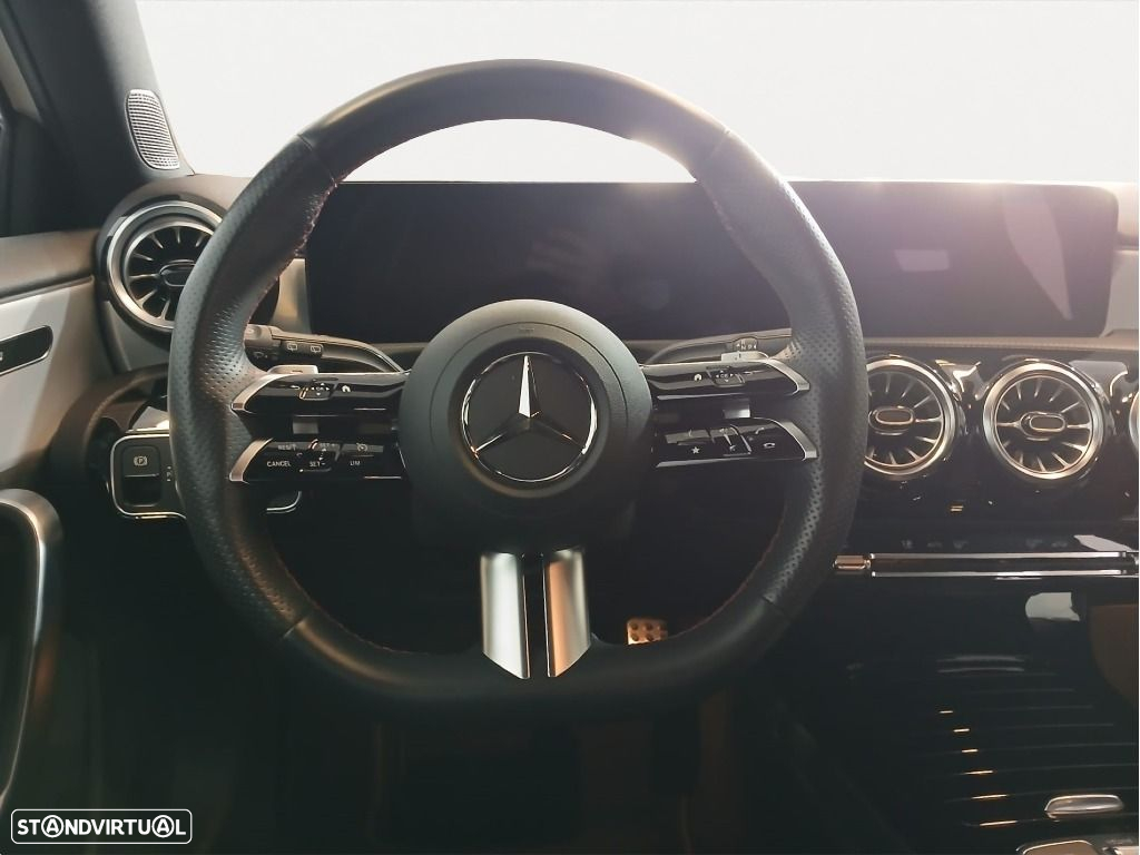 Mercedes-Benz A 200 d AMG Line Aut. - 11