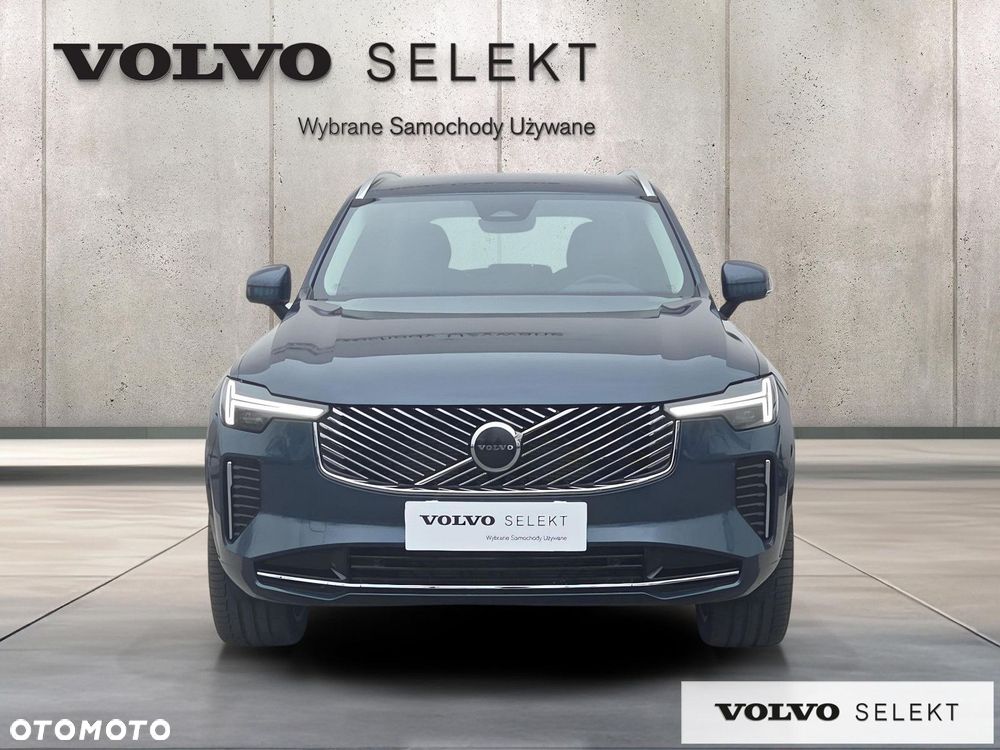Volvo XC 90 - 9