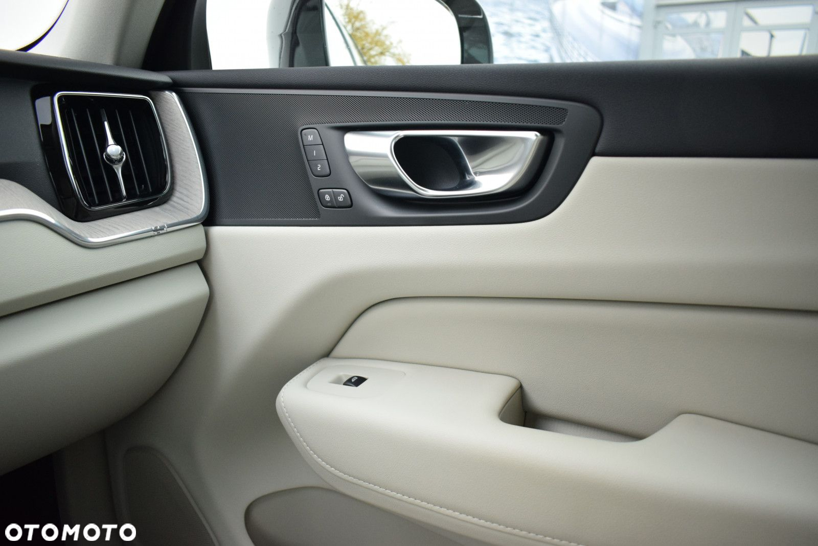 Volvo XC 60 - 22