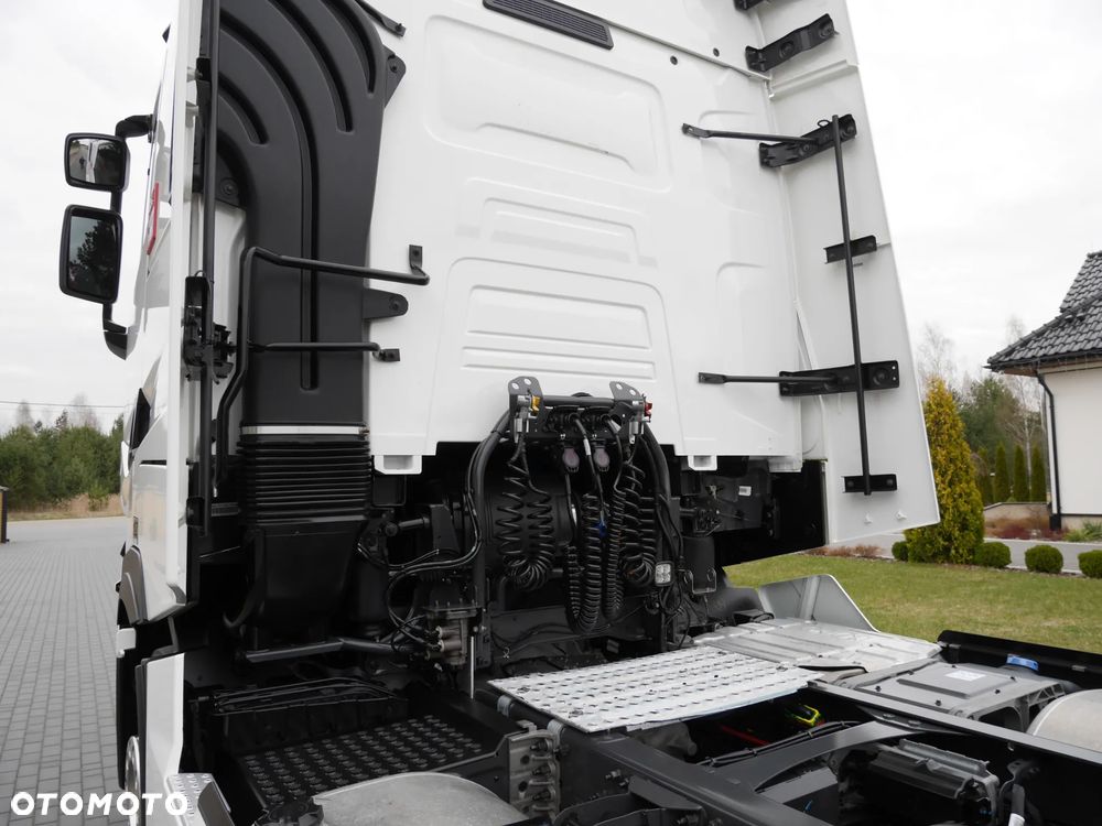 Renault T520 HIGH CAB - 15