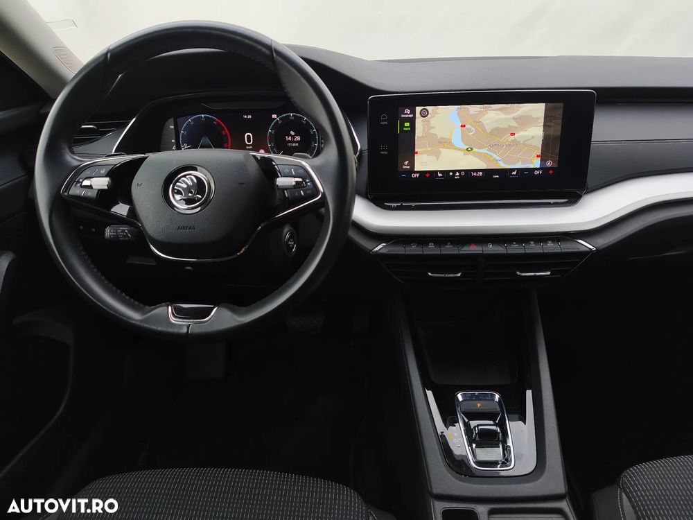 Skoda Octavia Combi 2.0 TDI DSG Ambition - 25