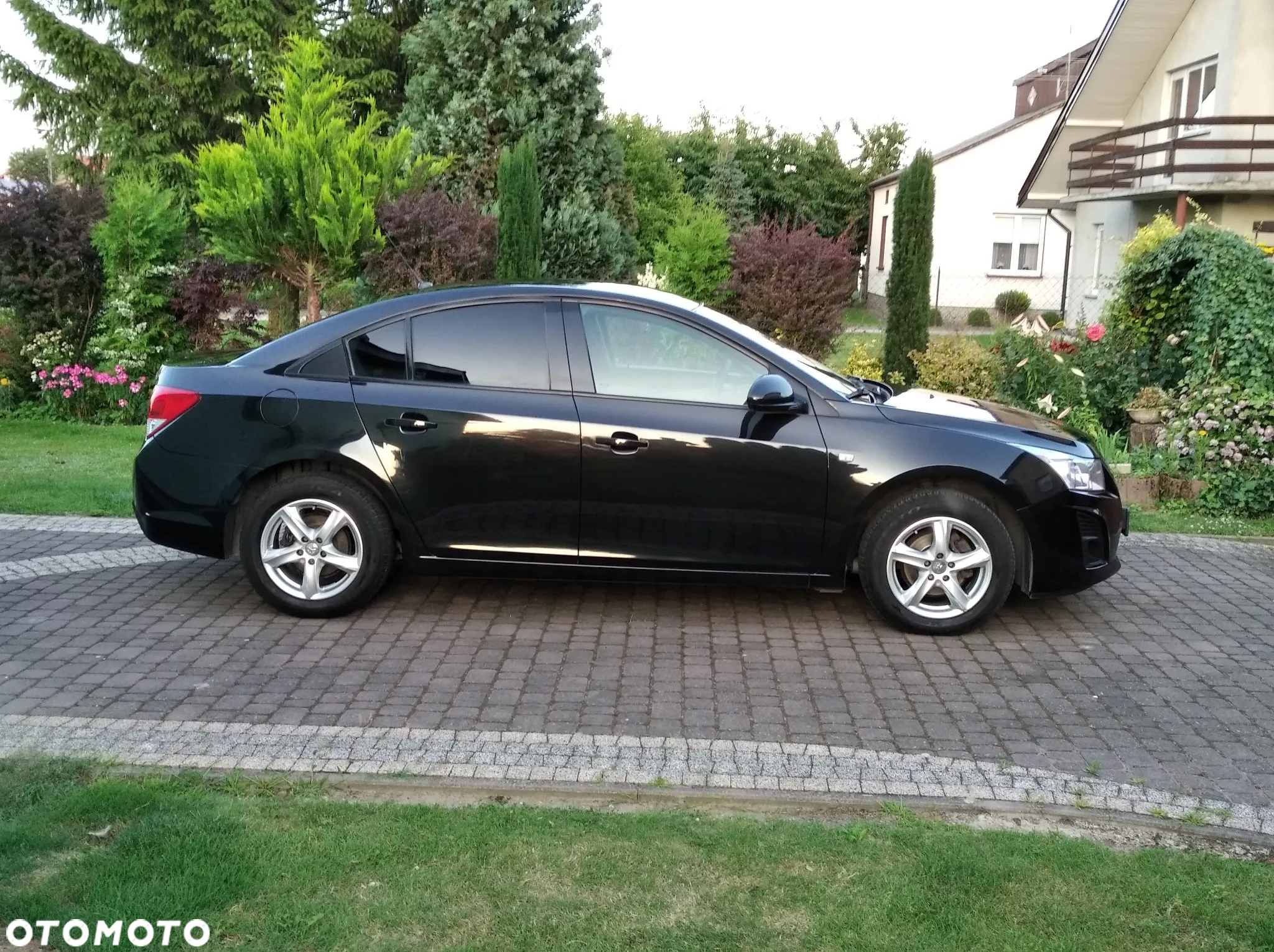 Chevrolet Cruze 1.6 LS+ - 4