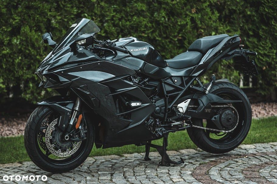 Kawasaki Ninja H2 SX - 3