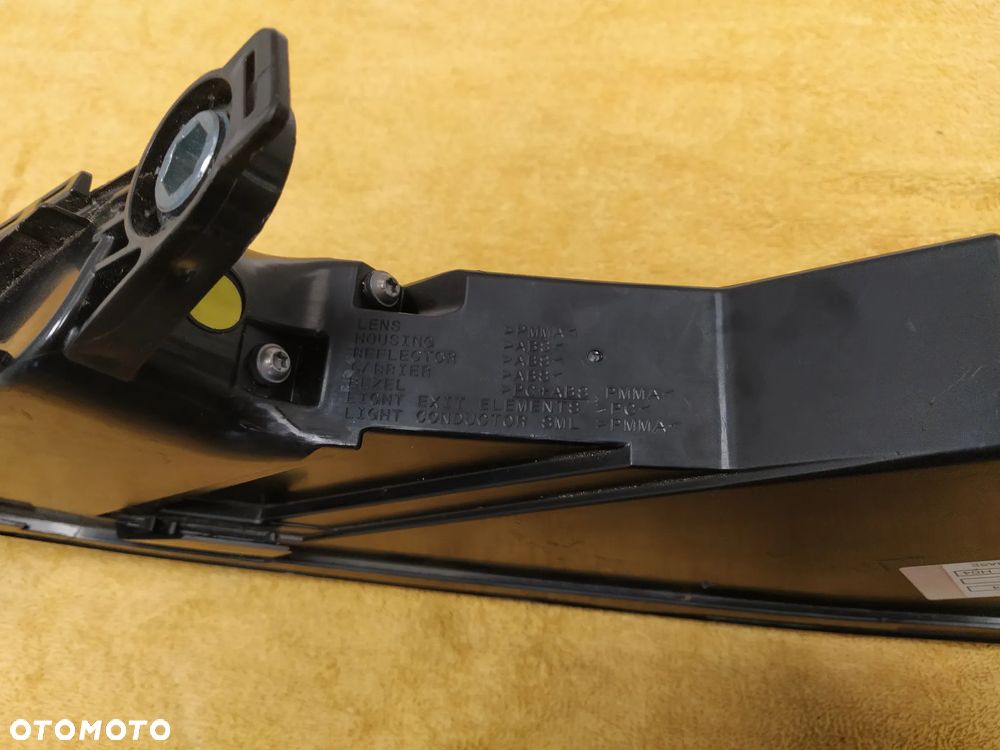 PORSCHE TAYCAN 9JA 19- LAMPA TYŁ TYLNA LED PRAWA LEWA BLENDA ŚRODKOWA W KLAPĘ BAGAŻNIKA BASE USA KOMPLET ORYGINAŁ - 16