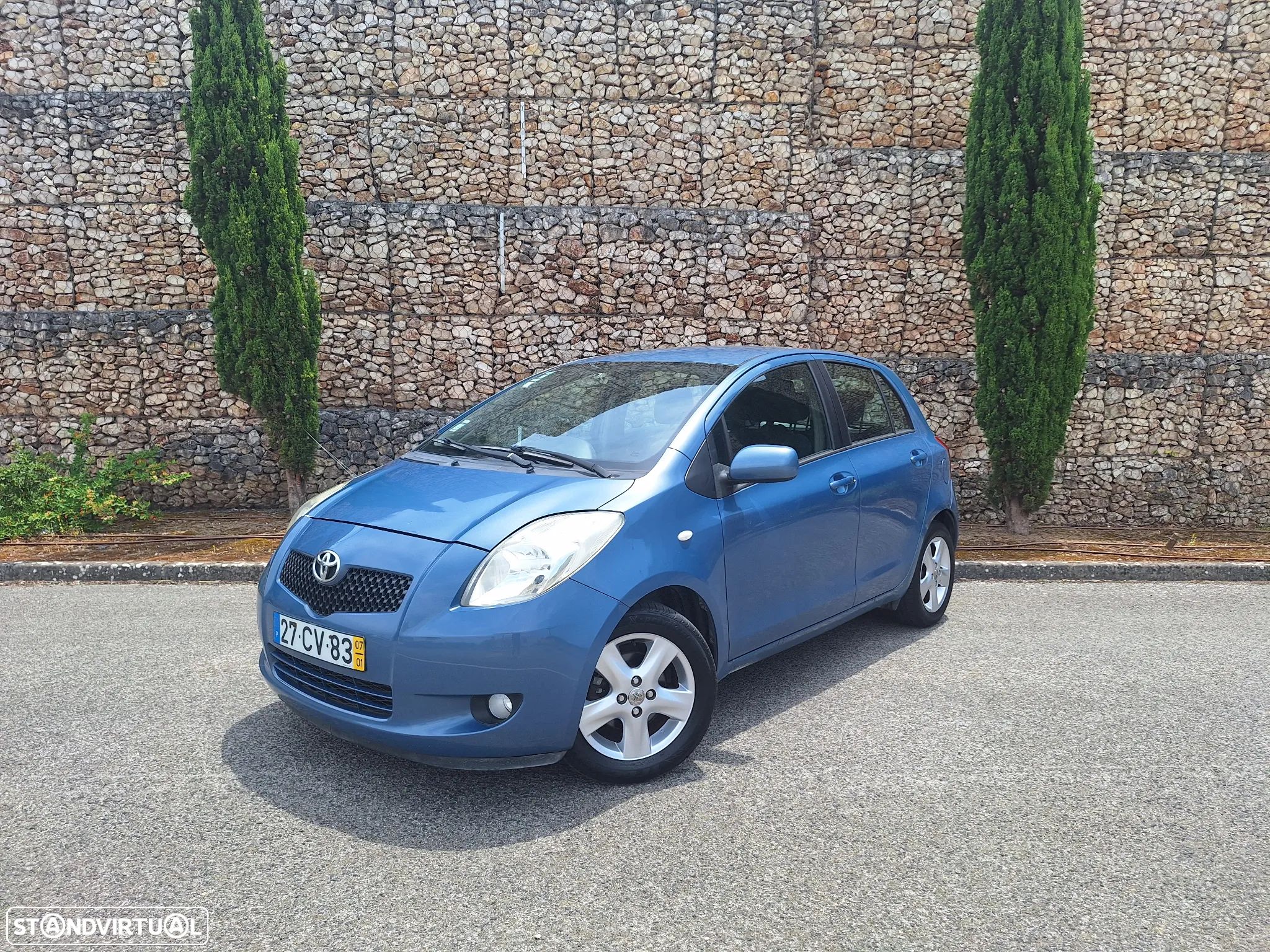 Toyota Yaris 1.0 VVT-i Sol High Pack MMT - 1