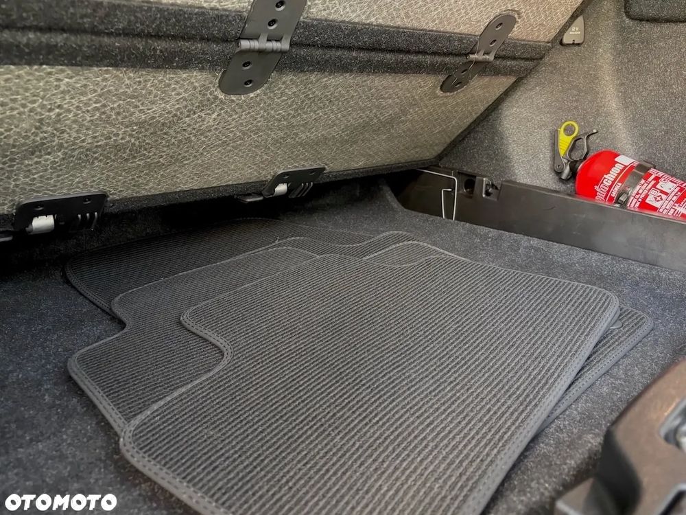 Volvo XC 40 T5 AWD R-Design - 30