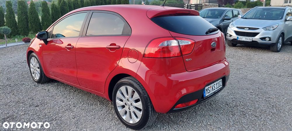 Kia Rio 1.2 Dream Team Edition - 7