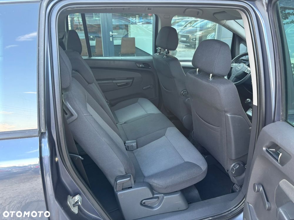 Opel Zafira 1.8 16V - 10