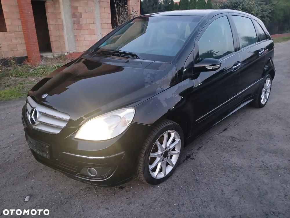 Mercedes-Benz Klasa B 200 SPORT EDITION - 1
