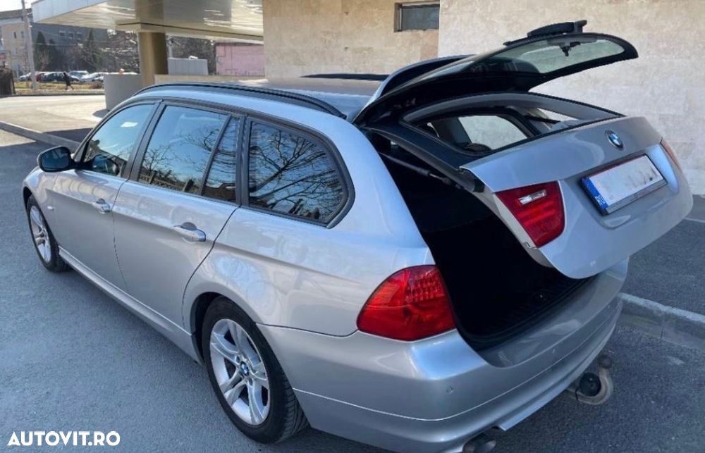 BMW Seria 3 318d DPF Touring Aut. - 10