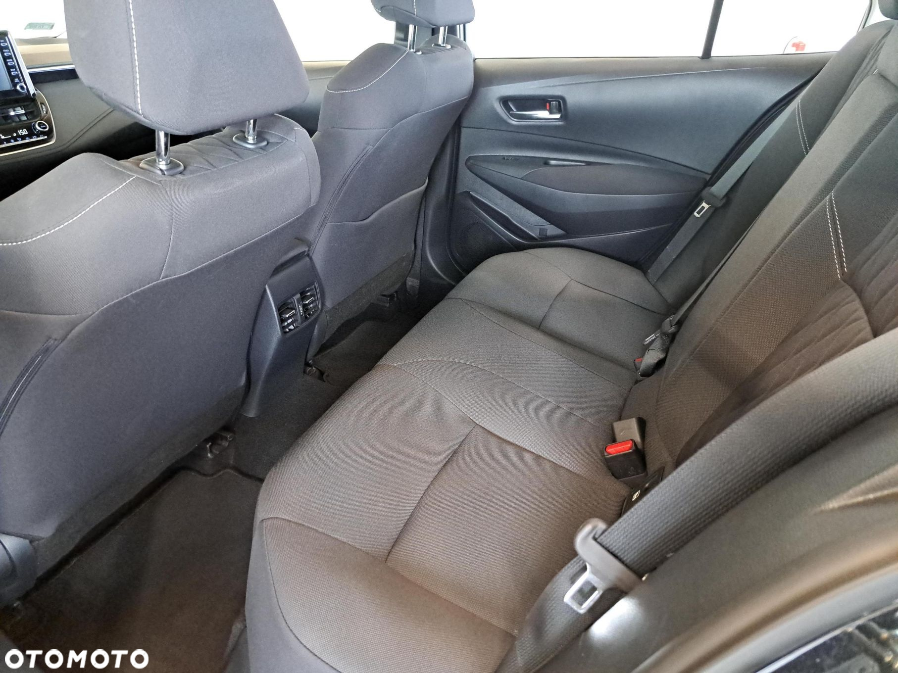 Toyota Corolla - 14