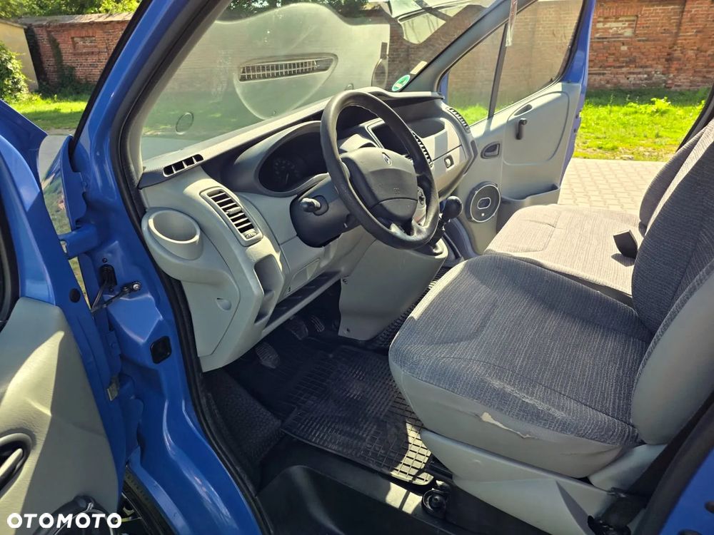 Renault TRAFIC - 19