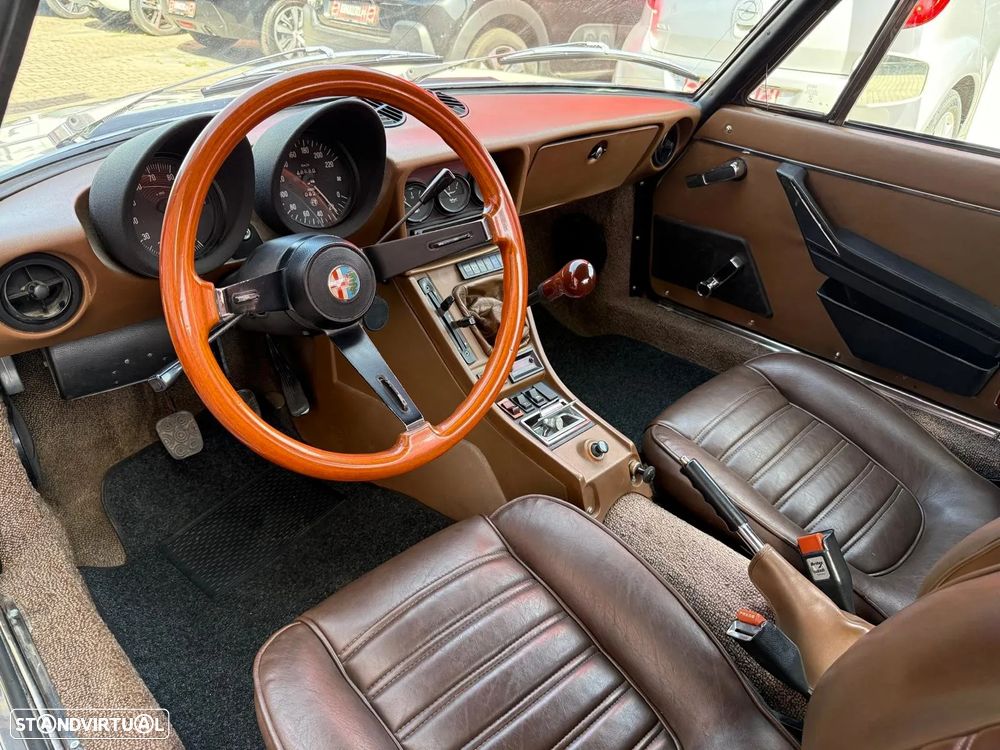 Alfa Romeo Spider - 23