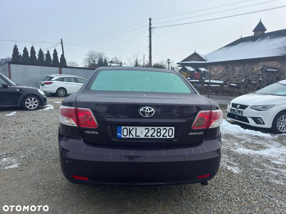 Toyota Avensis 2.0 D-4D - 5
