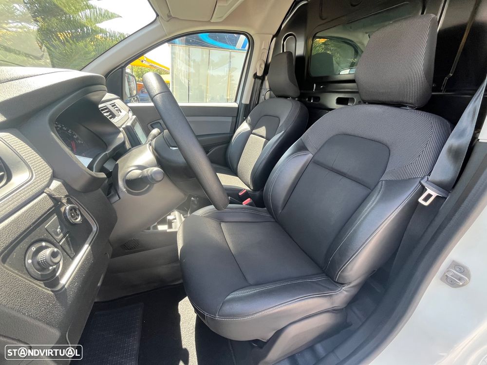 Renault Express 1.5 Blue dCi - 26