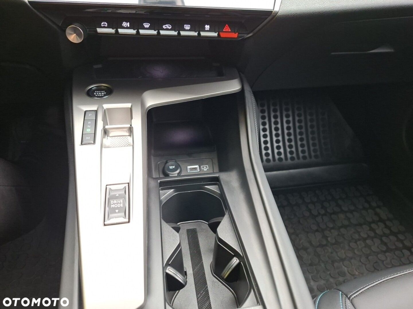 Peugeot 308 - 24