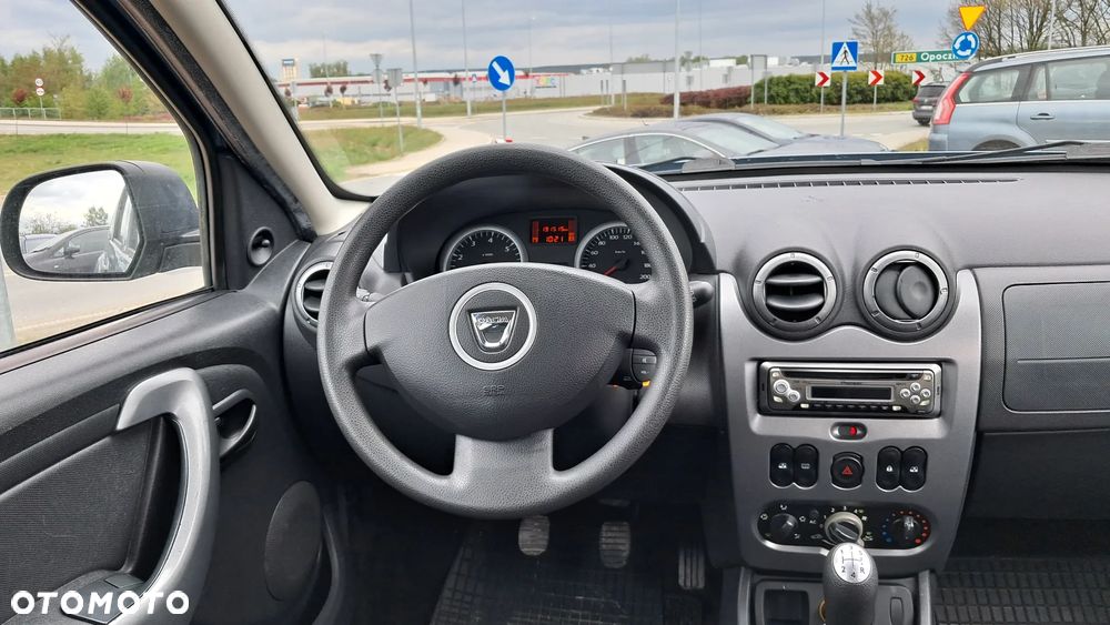Dacia Duster 1.6 16V 4x2 Laureate - 14
