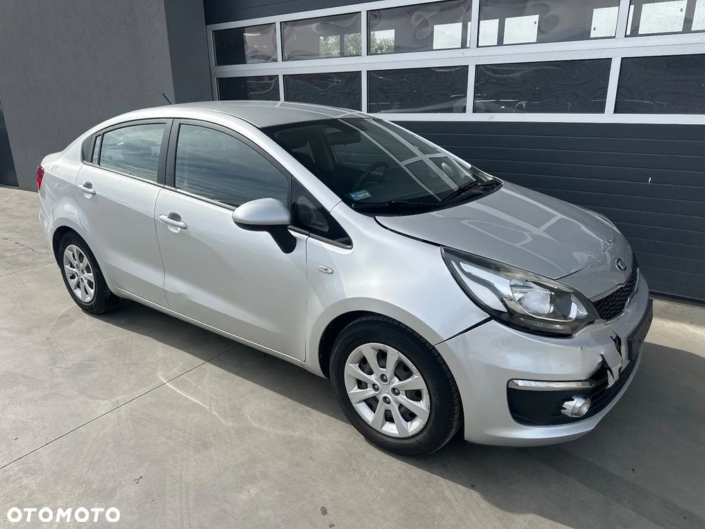 Kia Rio 1.2 M - 10