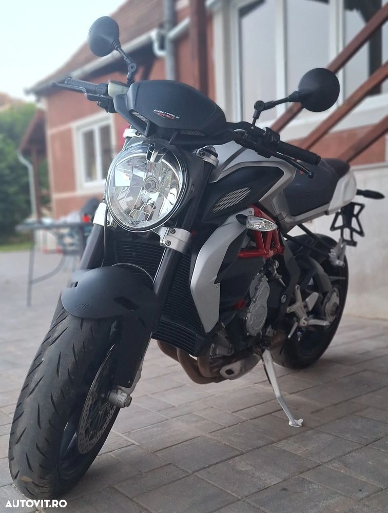 MV AGUSTA Brutale 800 - 2