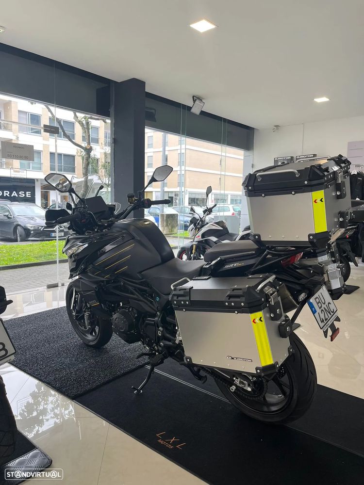 QJ Motor SRT 900S - 3