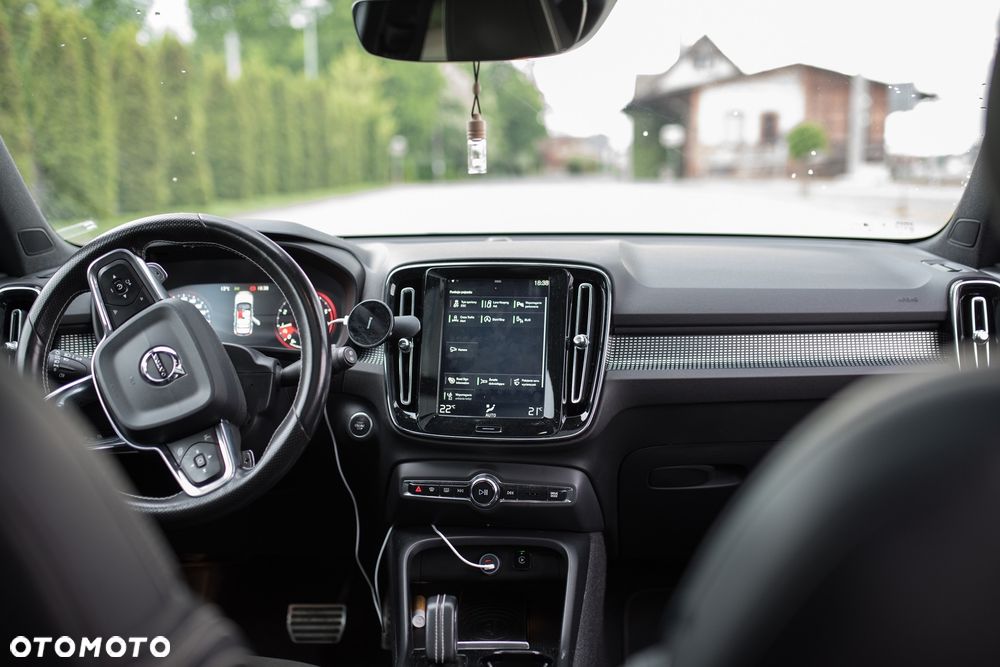 Volvo XC 40 T5 AWD R-Design - 8