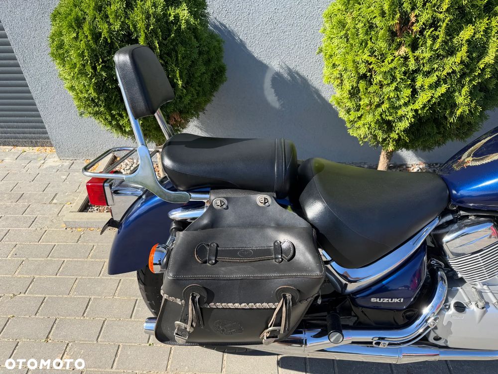 Suzuki Intruder - 17