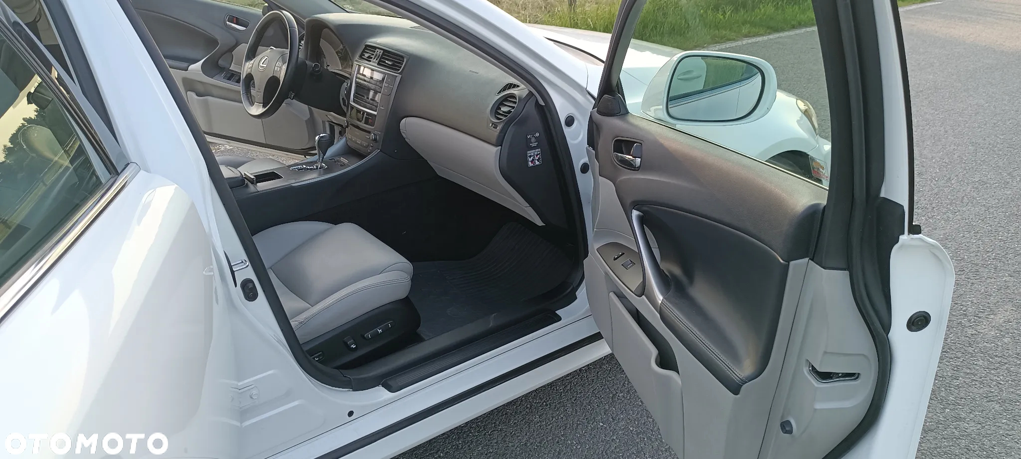 Lexus IS 250 Prestige - 18