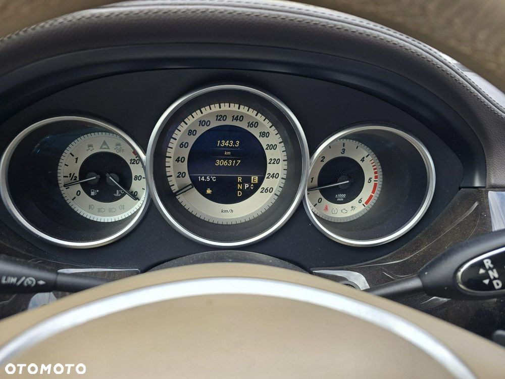 Mercedes-Benz CLS - 18