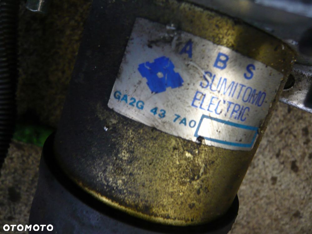 pompa hamulcowa abs ga2g437a0 mazda xedos - 3