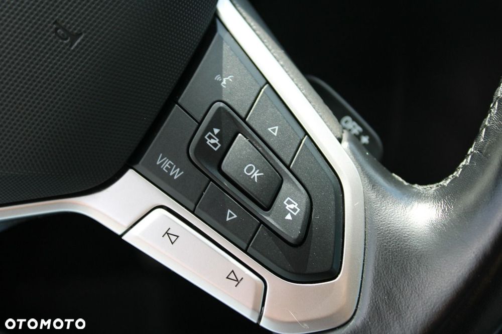 Volkswagen Passat - 24