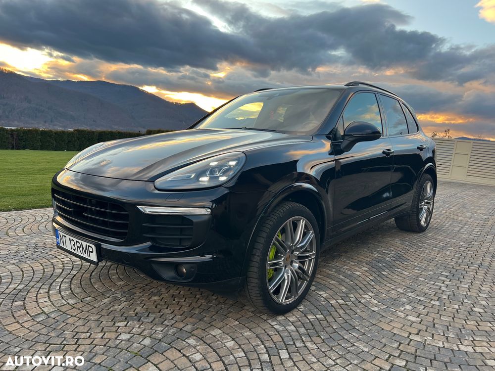 Porsche Cayenne S E-Hybrid Platinum Edition - 2