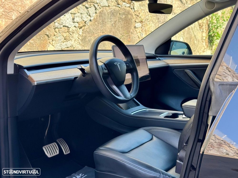 Tesla Model Y Performance Dual Motor AWD - 36