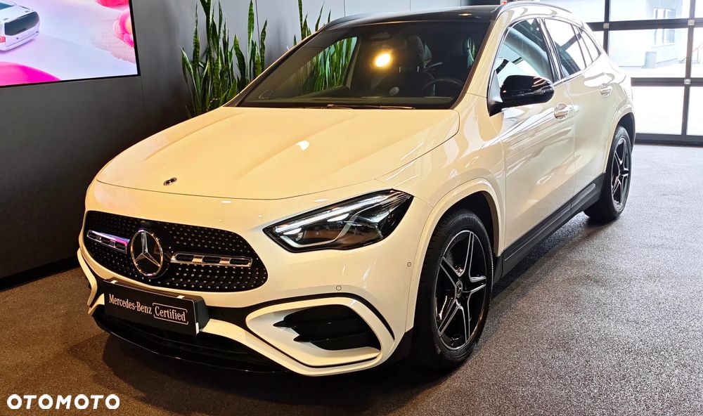 Mercedes-Benz GLA 200 AMG Line - 4
