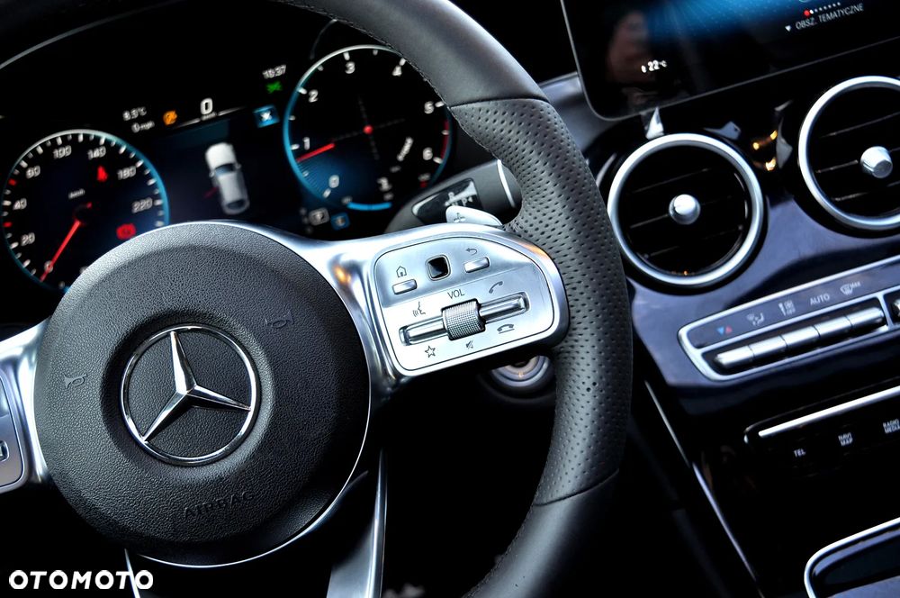 Mercedes-Benz GLC 220 d 4Matic 9G-TRONIC AMG Line Advanced - 22