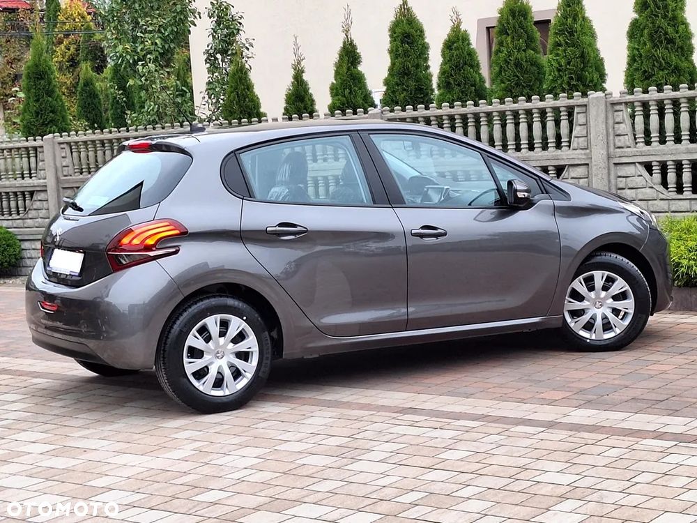 Peugeot 208 1.2 PureTech Allure - 31