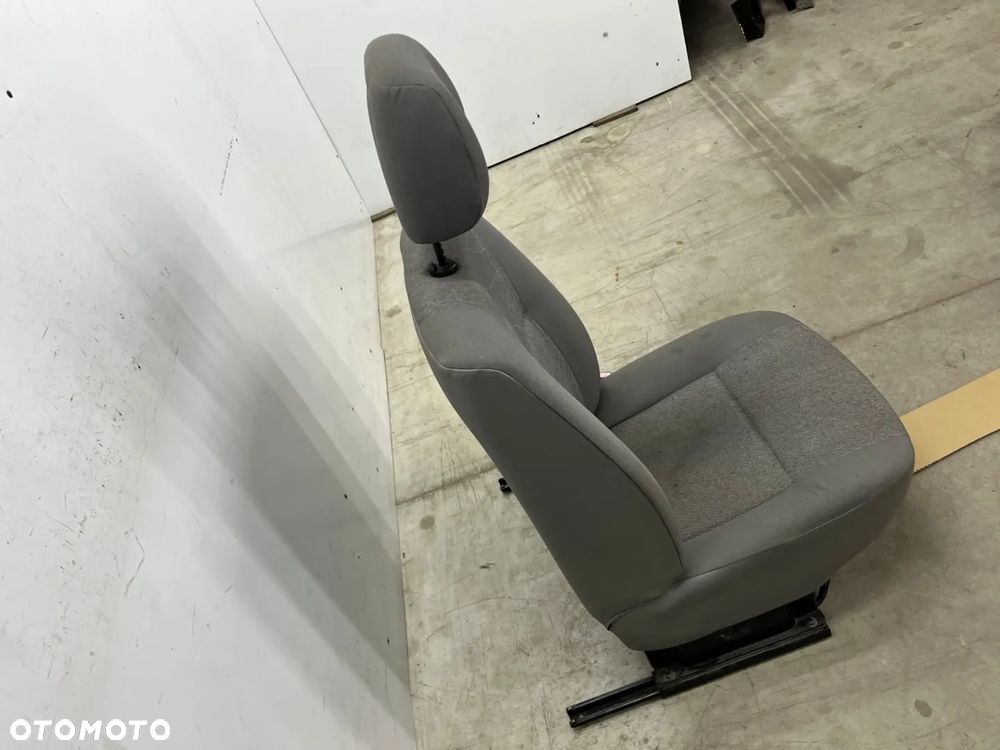 Fotele Dacia Logan 1 I 05-14r. prawy przedni fotel pasażera - 25