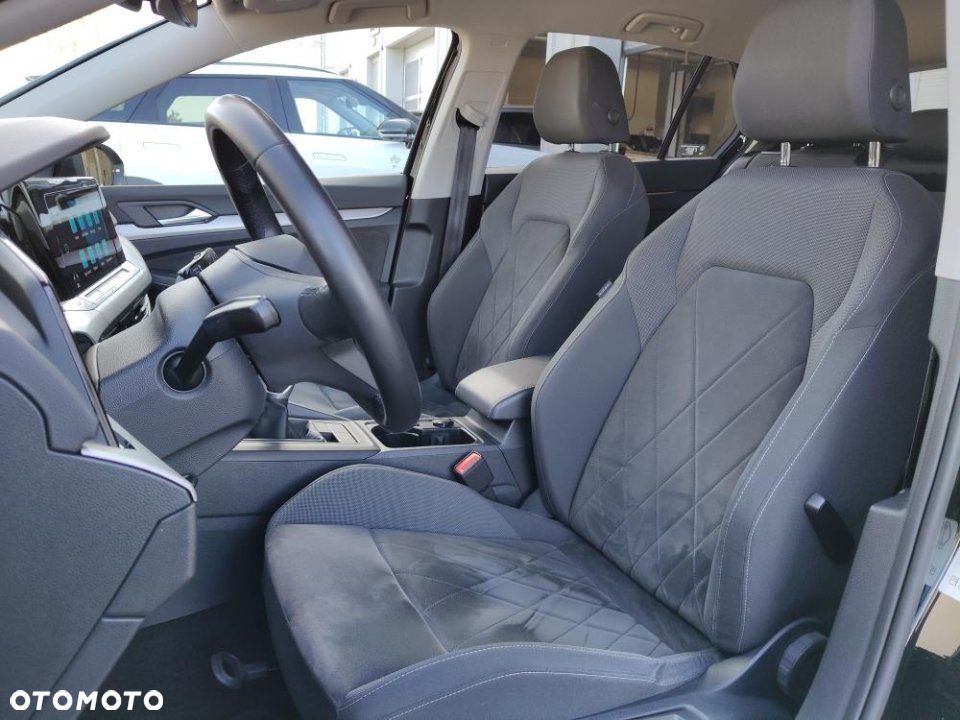 Volkswagen Golf - 17