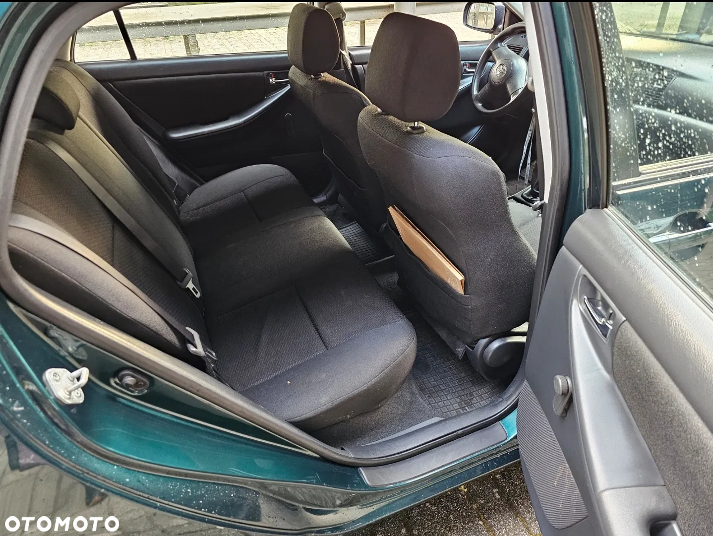 Toyota Corolla - 10
