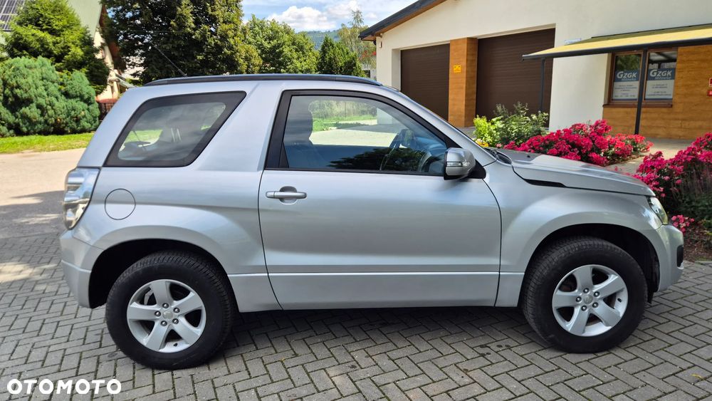 Suzuki Grand Vitara 1.6 Club - 12