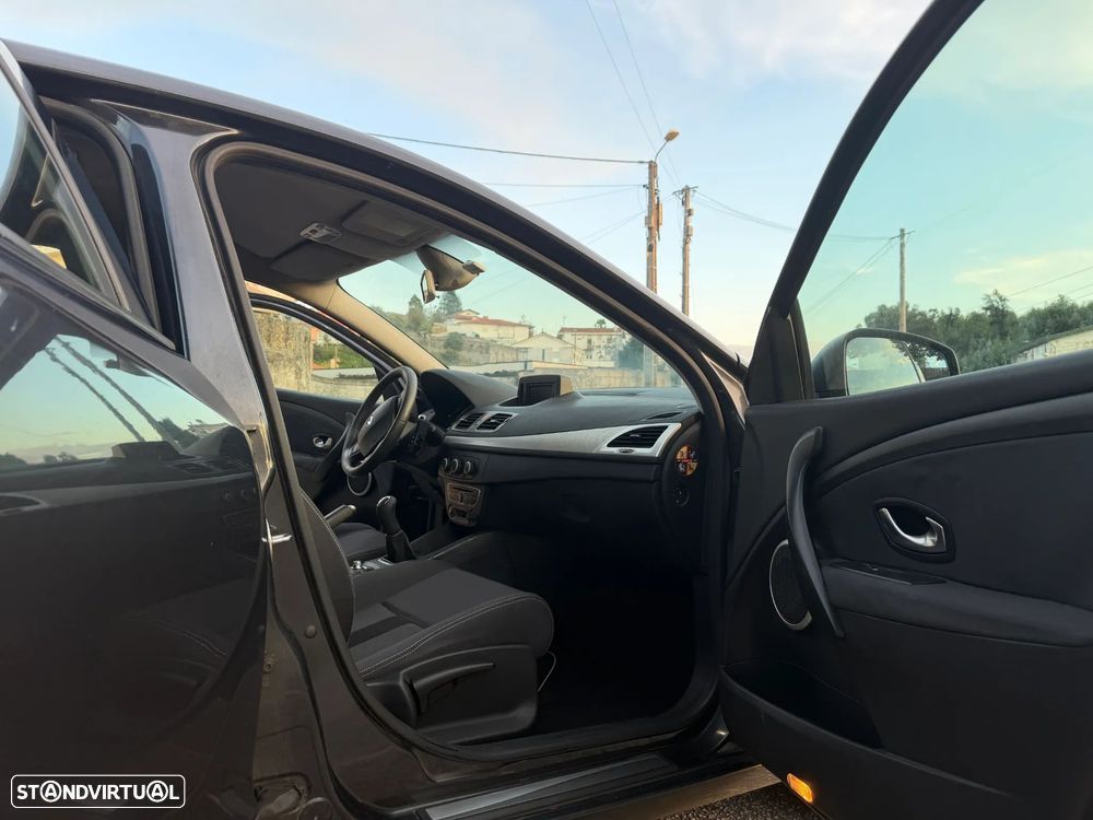 Renault Mégane 1.5 dCi Confort - 9